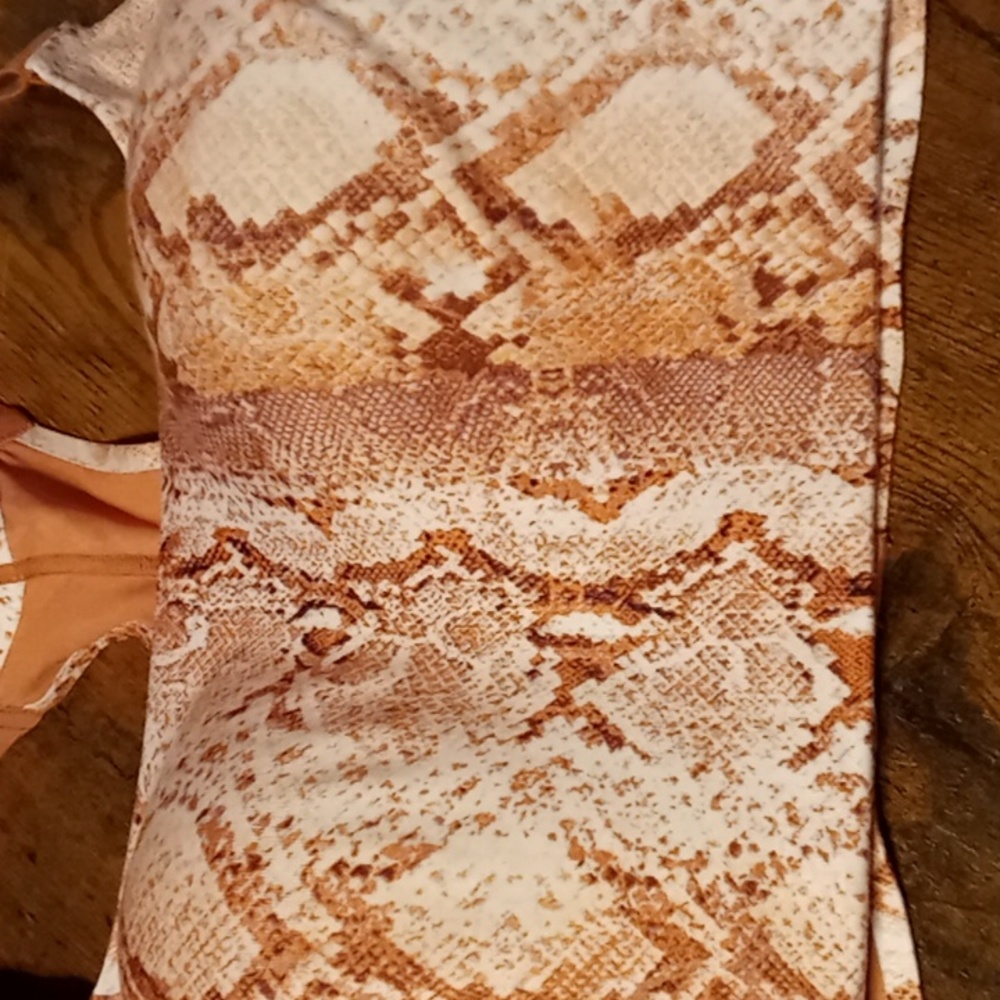 NWOT Victoria's Secret 36DD On Point Terra Cotta Wirefree Racerback Sports Bra - Picture 4 of 12